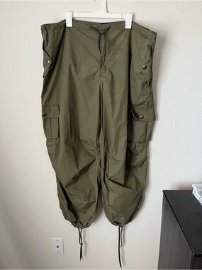 Lee Olive Cargo Adjustable Waist Pants - Women SIZE 34